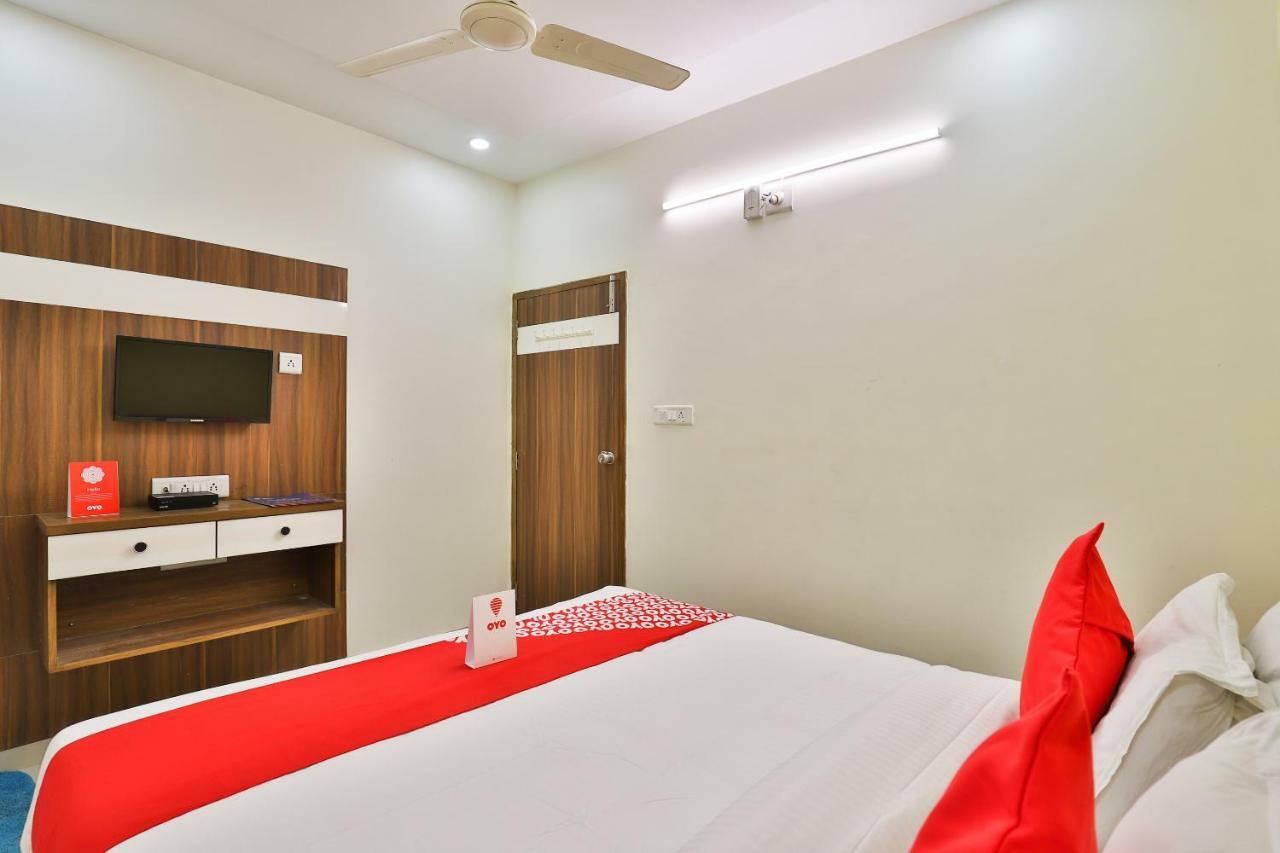 Oyo 15417 Red Rose Hotel Watuwa Esterno foto